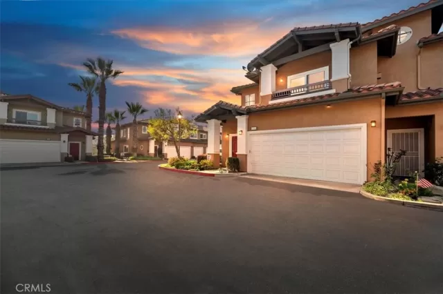 MLS: CV25259406 Condo For Sale