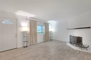 Photo #6: CV25266838 Listing 