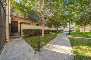 Photo #3: CV25270561 Listing 