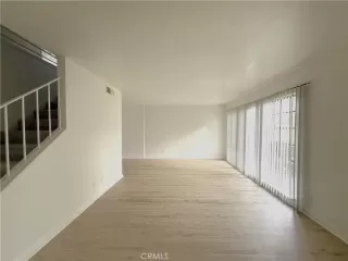 Photo #4: CV25272683 Listing 