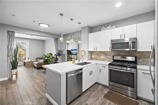 Photo #3: CV25279930 Listing