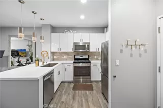 Photo #4: CV25279930 Listing