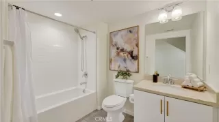 Photo #3: CV26001857 Listing 