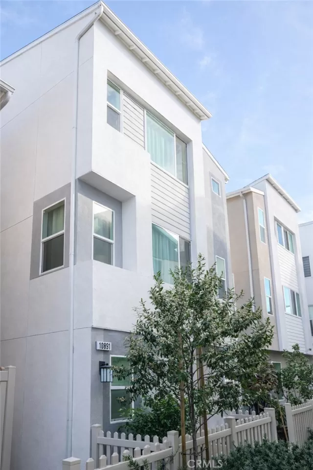 MLS: CV26011925 Condo For Sale