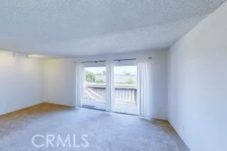 Photo #3: CV26012497 Listing 