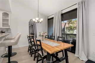 Photo #4: CV26014419 Listing 