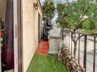 Photo #2: CV26020275 Listing