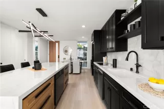 Photo #4: CV26022096 Listing 