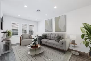 Photo #1: CV26026776 Listing