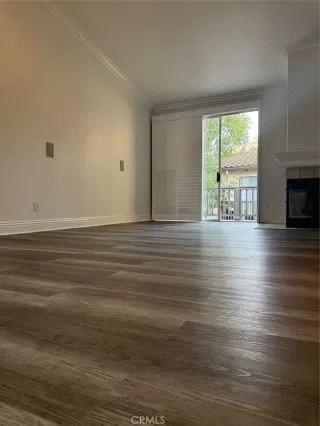 Photo #2: CV26026819 Listing 