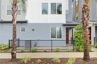 Photo #1: CV26031452 Listing 