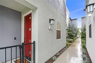 Photo #2: CV26031452 Listing 