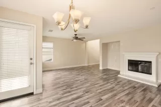 Photo #3: CV26037280 Listing 