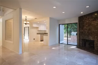 Photo #4: CV26039379 Listing 