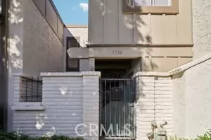 Browse active condo listings in HAMMON PLACE