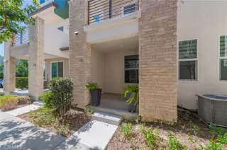 Browse active condo listings in ELEMENT