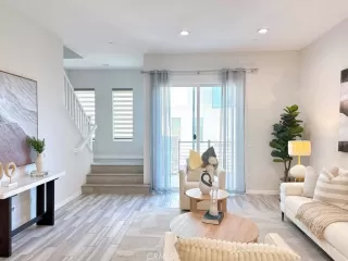 Photo #3: CV26050052 Listing 