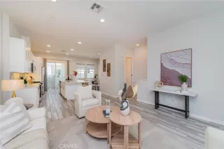 Photo #6: CV26050052 Listing 