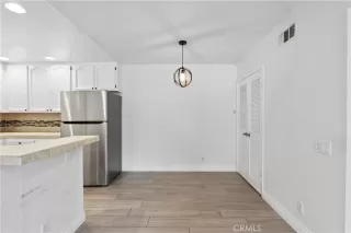 Photo #6: CV26054999 Listing 