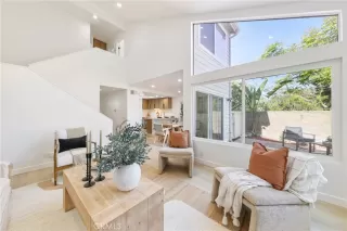 Photo #1: CV26058562 Listing 