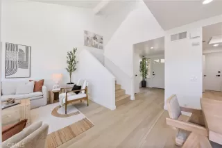 Photo #5: CV26058562 Listing 