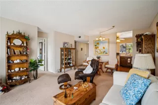 Photo #5: CV26064639 Listing 