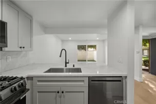 Photo #3: CV26073221 Listing 