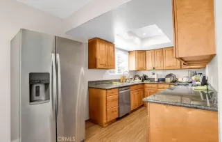 Photo #4: CV26075458 Listing 