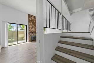 Photo #5: CV26080838 Listing 