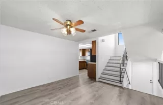 Photo #6: CV26080838 Listing 