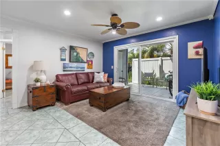 Photo #3: CV26083189 Listing 