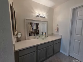 Photo #3: CV26086635 Listing 