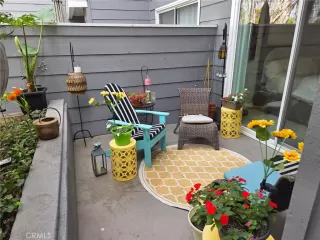 Photo #5: CV26086635 Listing 