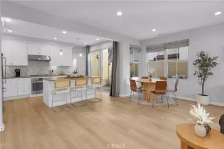 Photo #5: CV26087785 Listing 