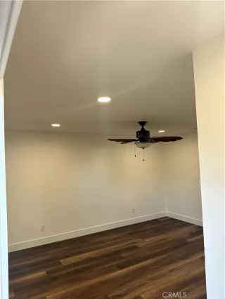 Photo #2: CV26091380 Listing 