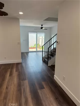 Photo #3: CV26091380 Listing 