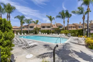 Photo #1: CV26092366 Listing 