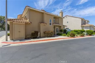 Photo #2: CV26092366 Listing 