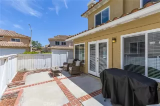 Photo #5: CV26092366 Listing 