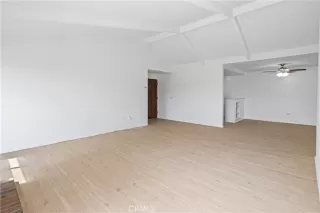 Photo #4: DW22164021 Listing 