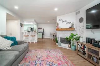 Photo #4: DW23004889 Listing