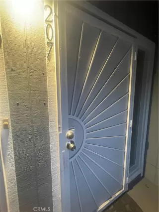 Photo #2: DW23025815 Listing 