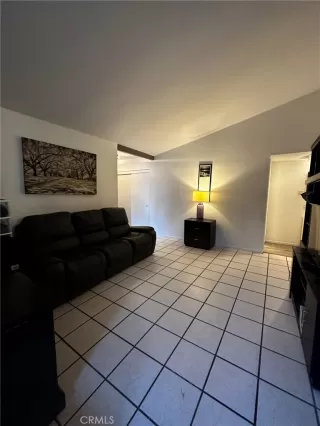 Photo #6: DW23025815 Listing 