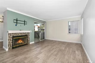 Photo #6: DW23026103 Listing 