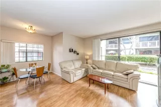 Photo #4: DW23026466 Listing 