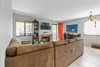 Photo #2: DW23074186 Listing