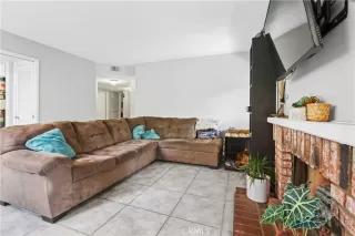 Photo #3: DW23074186 Listing