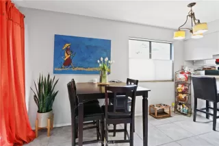 Photo #4: DW23074186 Listing