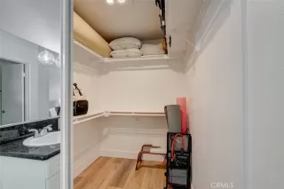 Photo #6: DW23076924 Listing