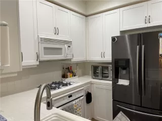 Photo #6: DW23078425 Listing 